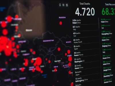 tech news podcast cover img 2 - seo-sem.pl